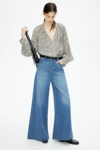 Loose-fitting shirt